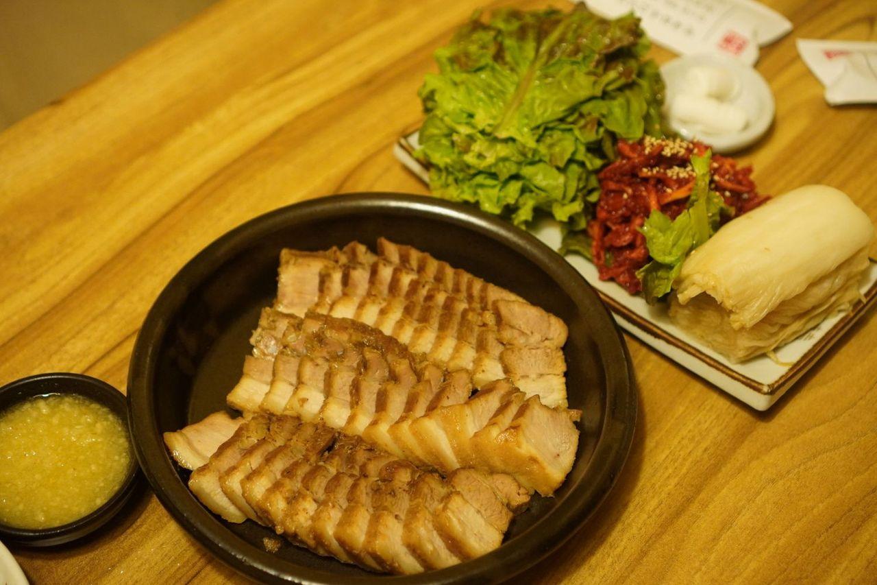 Insadong Famous Korean Tasty Restaurant : Insadong Garlic Bossam